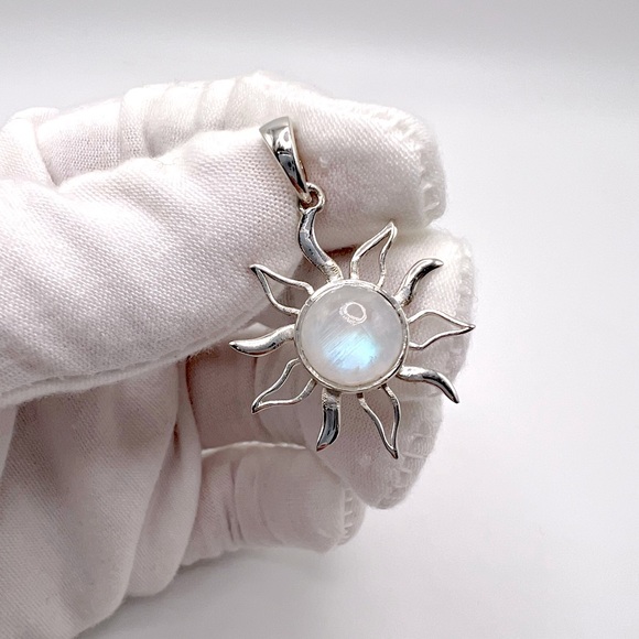 Rainbow Moonstone Sun Gemstone .925 Sterling Silver Sun Pendant - Picture 5 of 16
